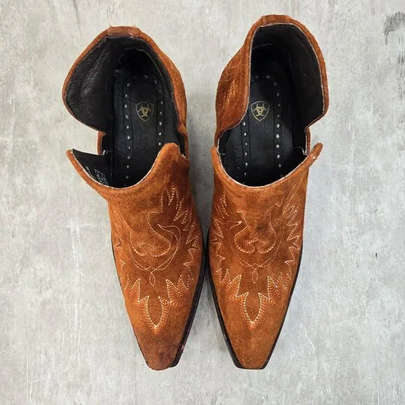 Ariat Western Booties 8.5 Brown Suede Embroidered Pointed Toe Cowgirl Ankle Boot - Picture 2 of 12